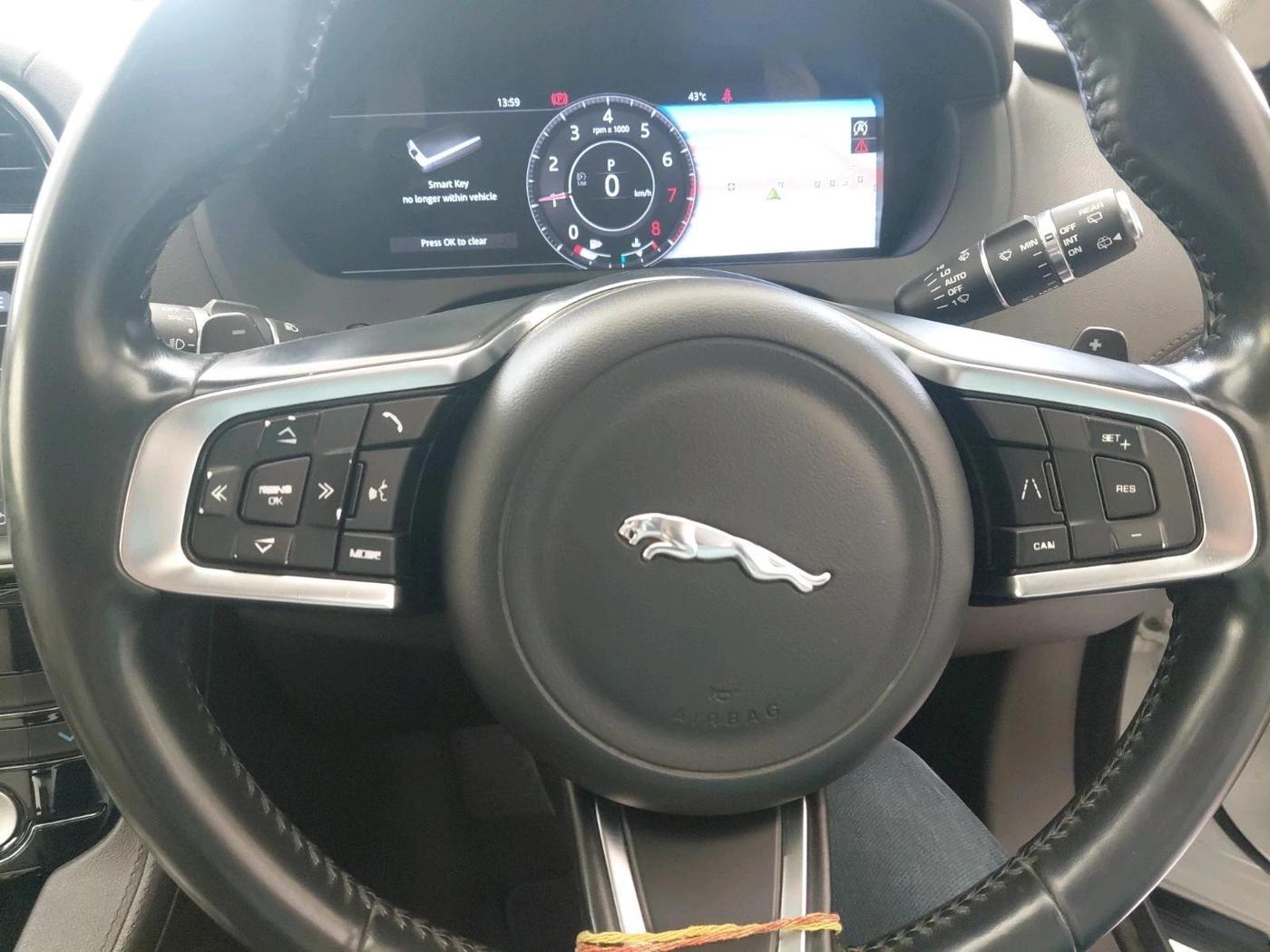 2020 Jaguar F- PACE 2.0 PRESTIGE PETROL, Petrol, Automatic, 47,904 km, interior