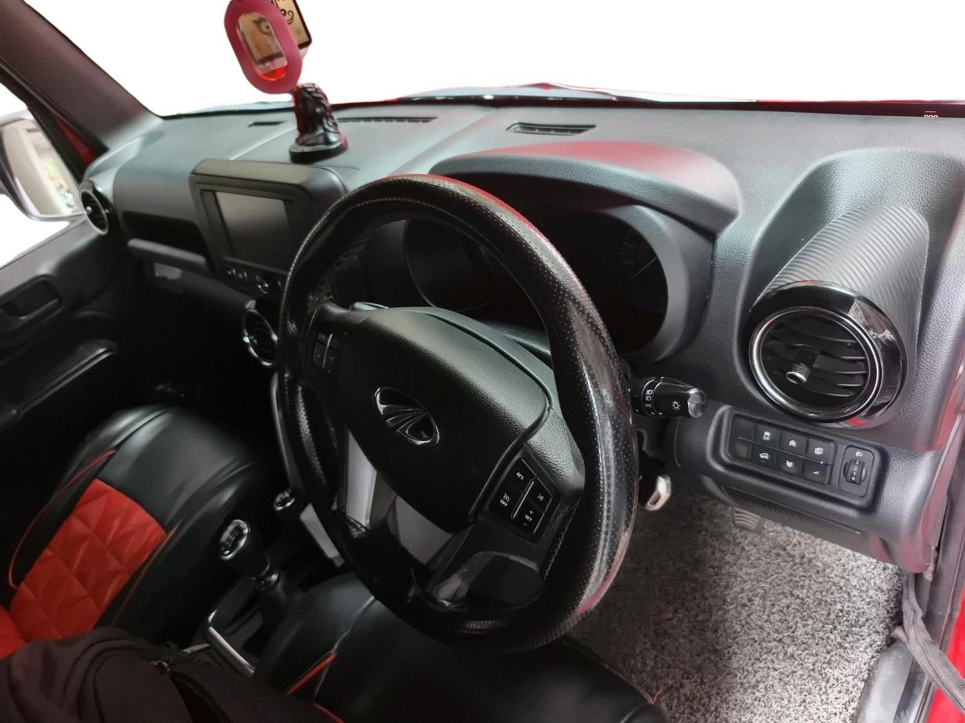 2022 Mahindra Thar LX HARD TOP 4WD MT, Diesel, Manual, 1,06,240 km, interior