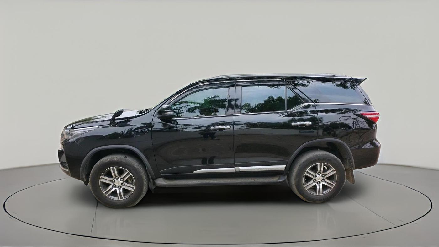 2023 Toyota Fortuner 4X2 AT 2.8 DIESEL, Diesel, Automatic, 82,562 km, exterior