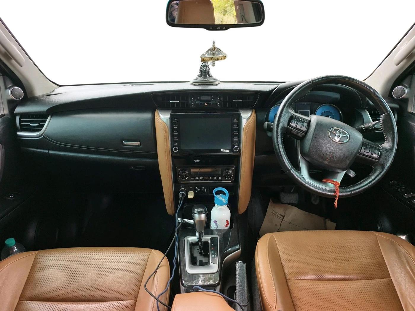 2023 Toyota Fortuner 4X2 AT 2.8 DIESEL, Diesel, Automatic, 82,562 km, interior