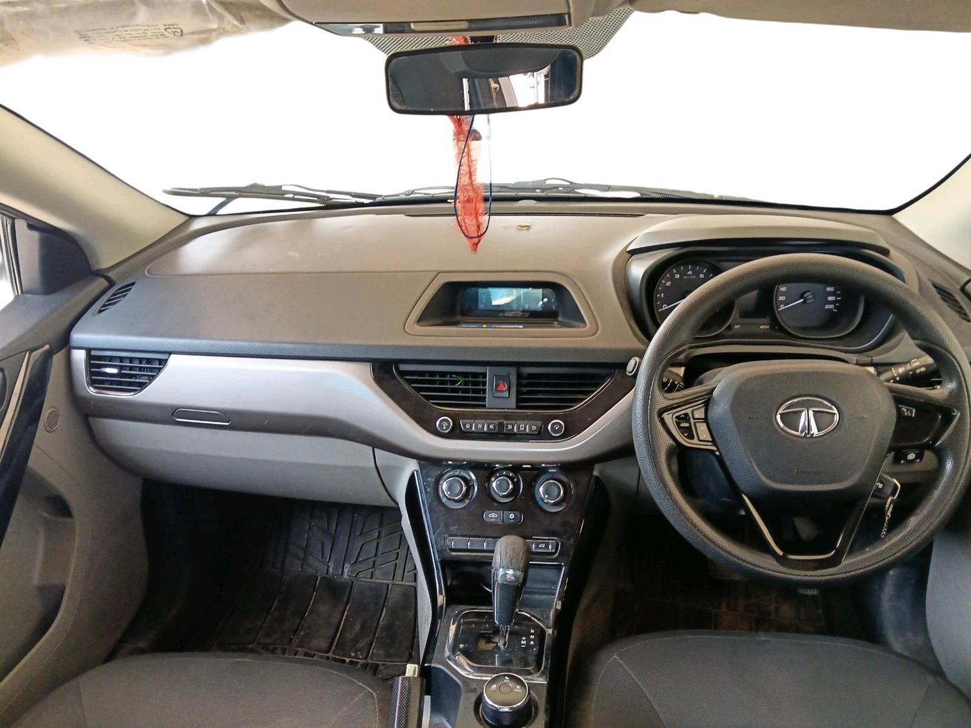 2019 Tata NEXON XMA PETROL, CNG, Automatic, 1,15,761 km, interior