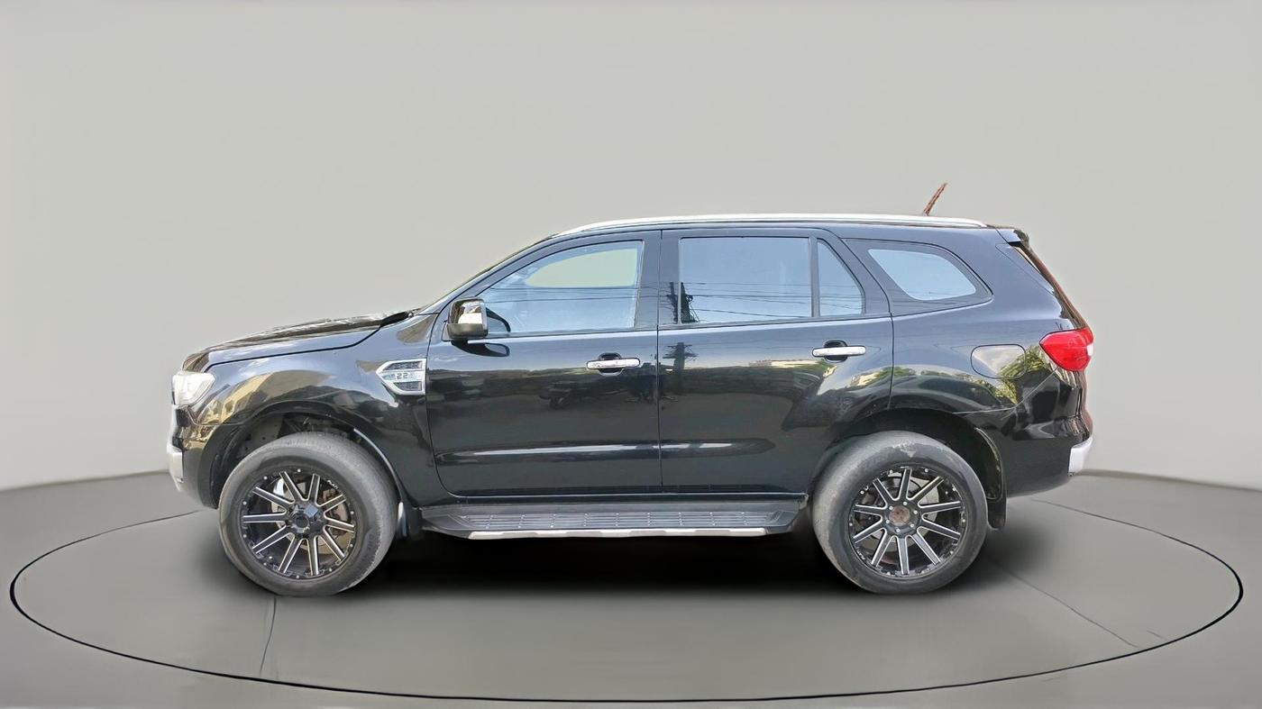 2018 Ford Endeavour TITANIUM 2.2 4X2 AT, Diesel, Automatic, 1,80,709 km, exterior