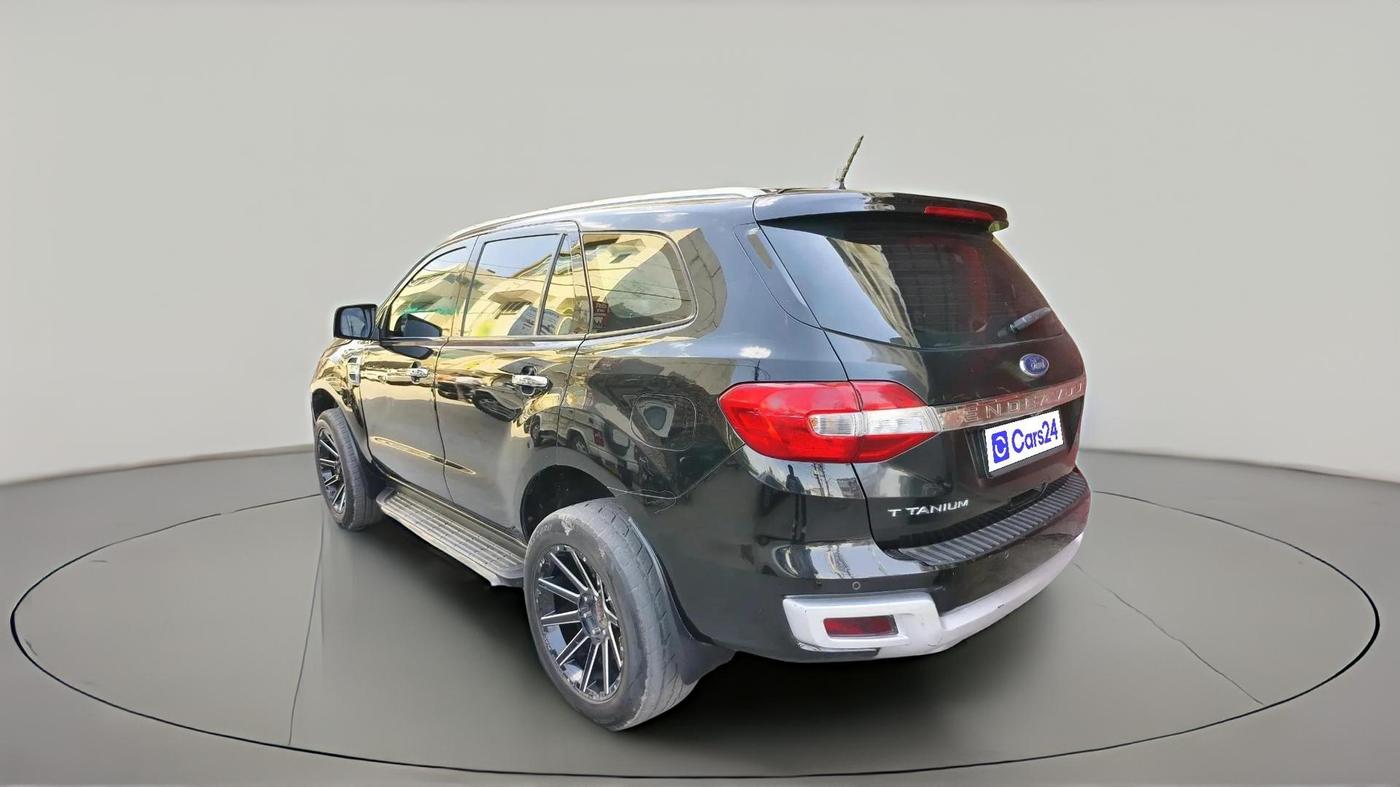 2018 Ford Endeavour TITANIUM 2.2 4X2 AT, Diesel, Automatic, 1,80,709 km, exterior