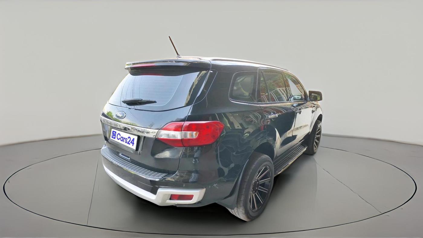 2018 Ford Endeavour TITANIUM 2.2 4X2 AT, Diesel, Automatic, 1,80,709 km, exterior
