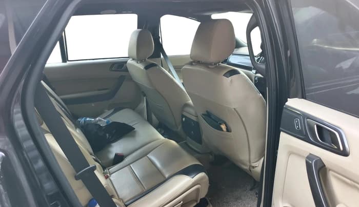 2018 Ford Endeavour TITANIUM 2.2 4X2 AT, Diesel, Automatic, 1,80,709 km, interior