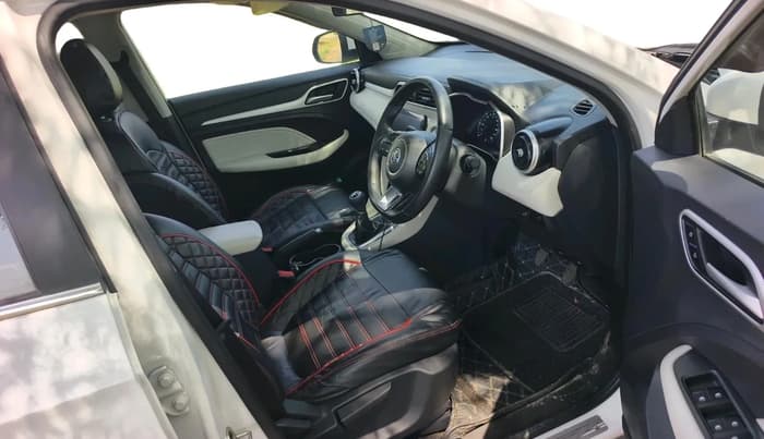 2024 MG ASTOR Shine 1.5 MT (Ivory), Petrol, Manual, 45,001 km, interior