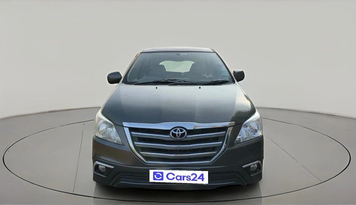 2012 Toyota Innova 2.5 GX 7 STR, Diesel, Manual, 2,65,972 km, exterior
