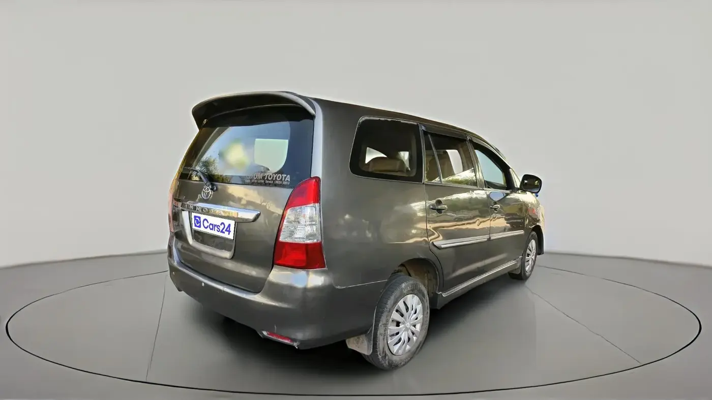 2012 Toyota Innova 2.5 GX 7 STR, Diesel, Manual, 2,65,972 km, exterior