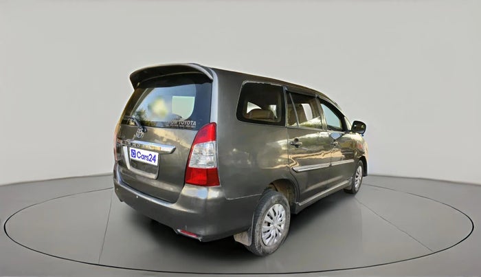 2012 Toyota Innova 2.5 GX 7 STR, Diesel, Manual, 2,65,972 km, exterior