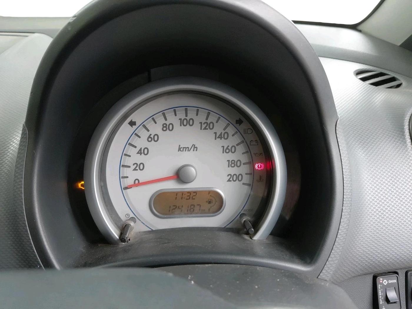 2012 Maruti Ritz VXI, CNG, Manual, 1,24,581 km, interior