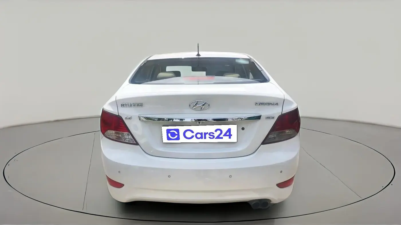 2011 Hyundai Verna FLUIDIC 1.6 CRDI SX, Diesel, Manual, 1,02,755 km, exterior