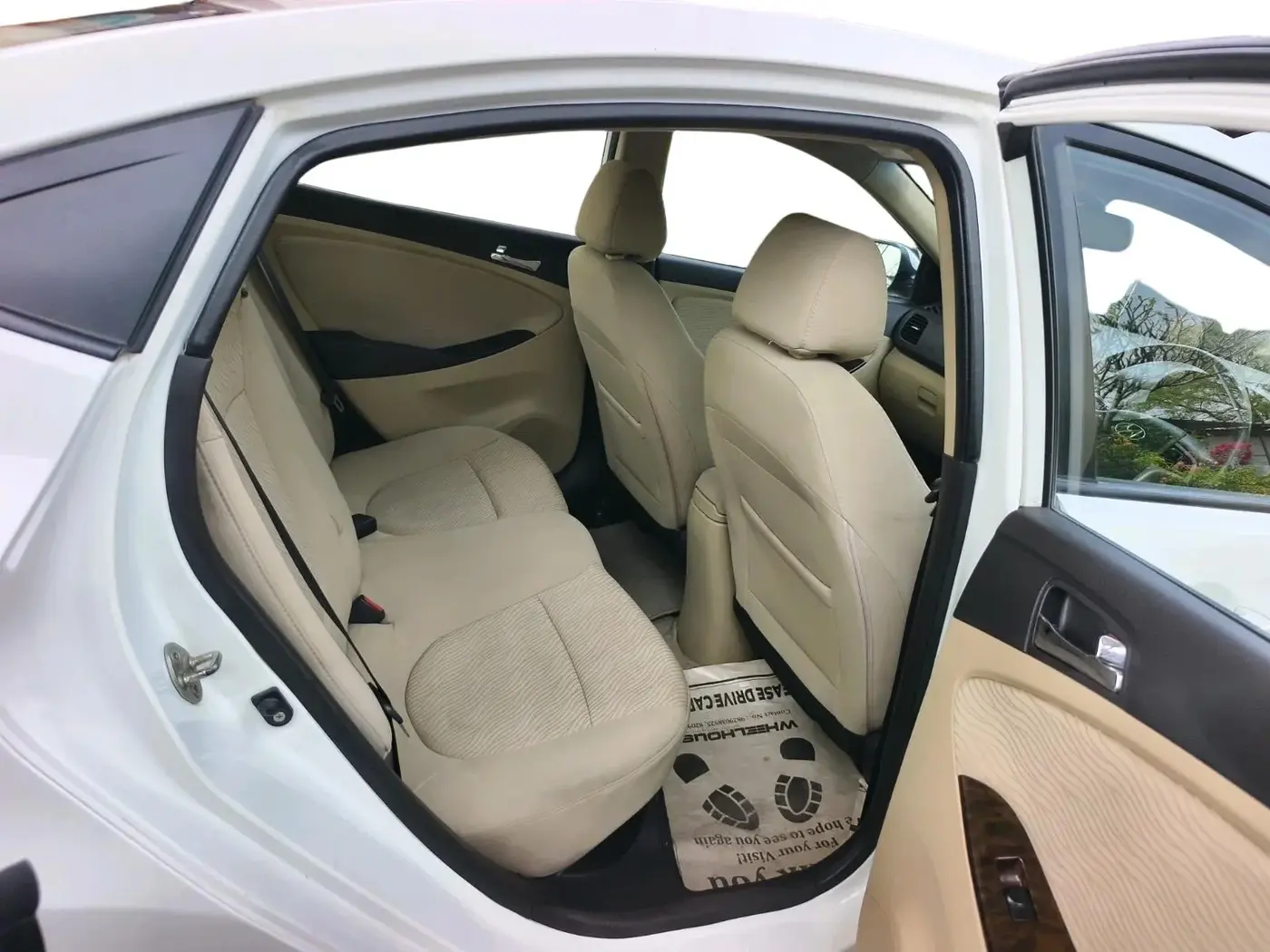2011 Hyundai Verna FLUIDIC 1.6 CRDI SX, Diesel, Manual, 1,02,755 km, interior