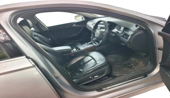2015 Audi A6 35 TDI S LINE, Diesel, Automatic, 1,46,957 km, interior
