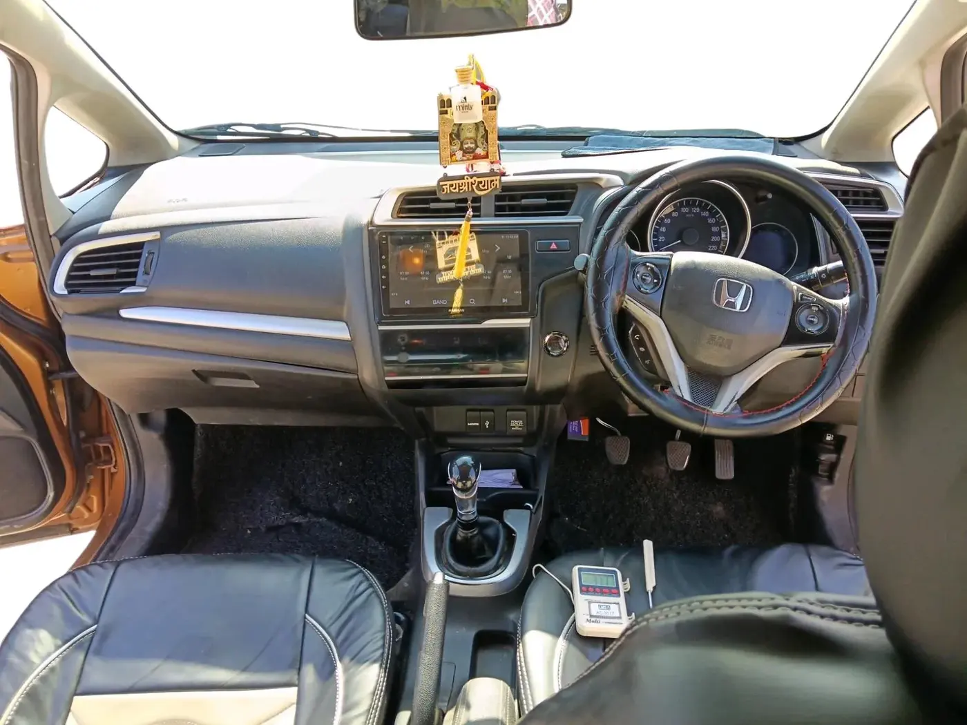 2017 Honda WR-V 1.5L I-DTEC VX MT, Diesel, Manual, 1,65,309 km, interior