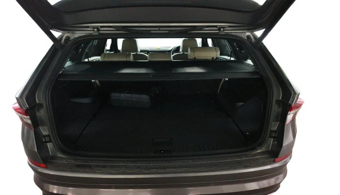 2022 Skoda Kodiaq L&K, Petrol, Automatic, 1,71,819 km, exterior