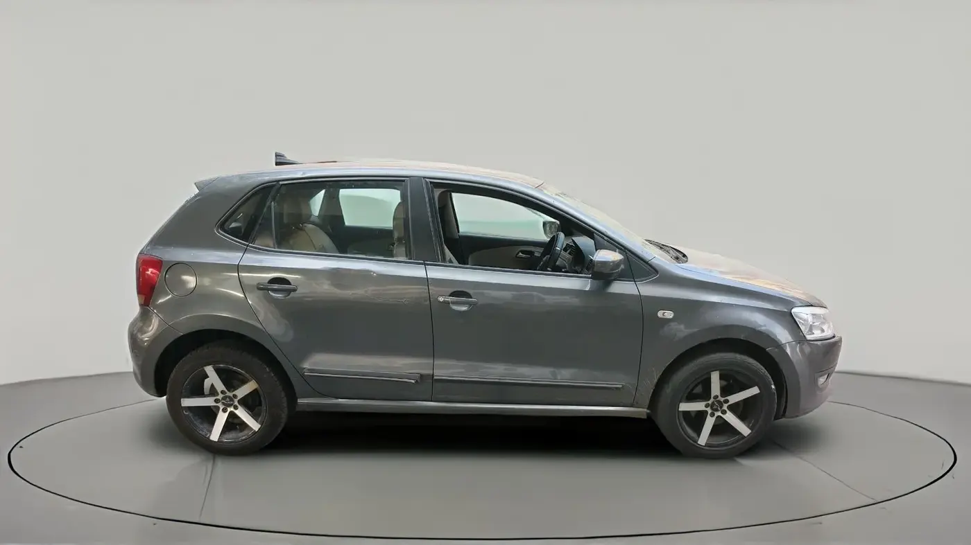 2014 Volkswagen Polo COMFORTLINE 1.2L PETROL, Petrol, Manual, 1,05,055 km, exterior