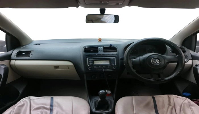 2014 Volkswagen Polo COMFORTLINE 1.2L PETROL, Petrol, Manual, 1,05,055 km, interior
