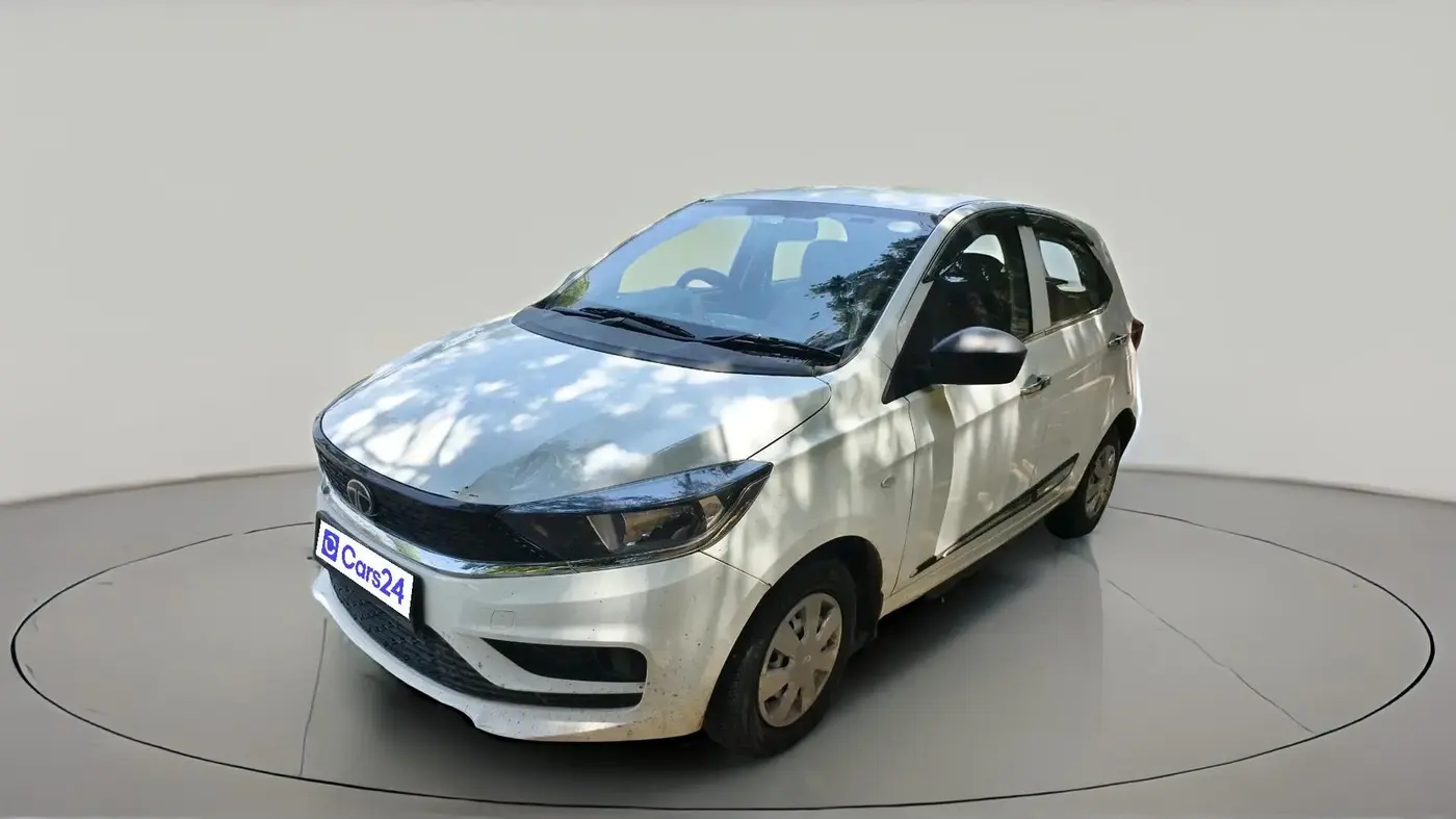 2025 Tata Tiago XE PETROL, CNG, Manual, 20,717 km, exterior