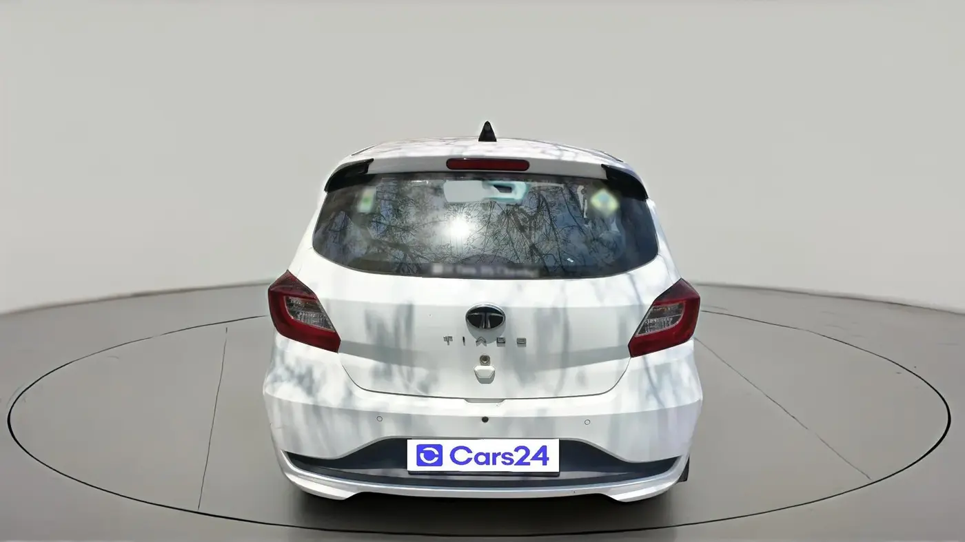 2025 Tata Tiago XE PETROL, CNG, Manual, 20,717 km, exterior
