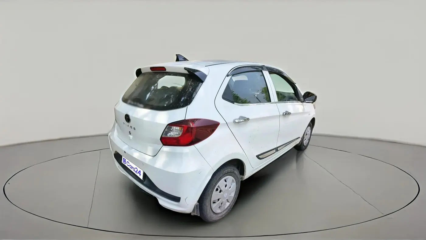 2025 Tata Tiago XE PETROL, CNG, Manual, 20,717 km, exterior
