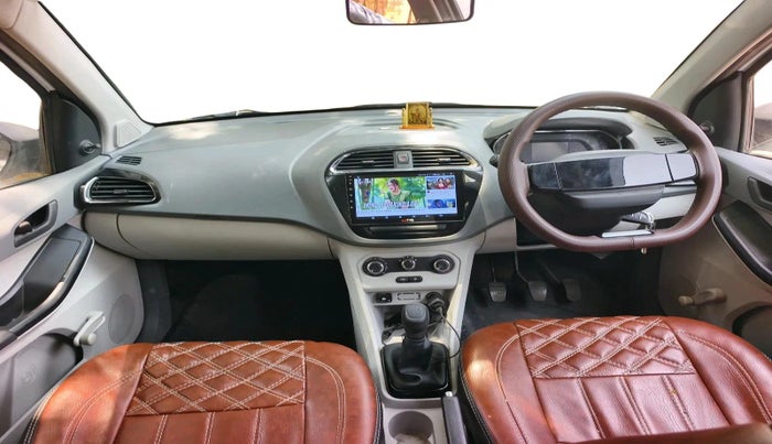 2025 Tata Tiago XE PETROL, CNG, Manual, 20,717 km, interior