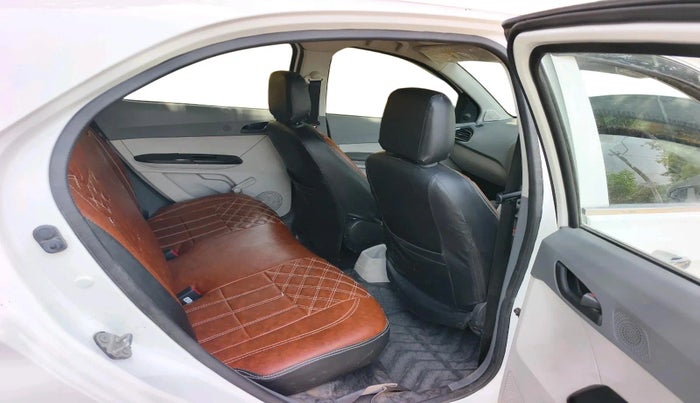 2025 Tata Tiago XE PETROL, CNG, Manual, 20,717 km, interior