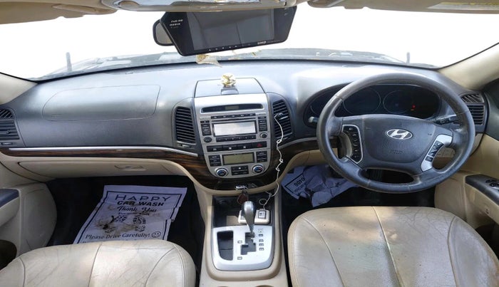 2012 Hyundai Santa Fe 4 WD, Diesel, Manual, 1,97,038 km, interior