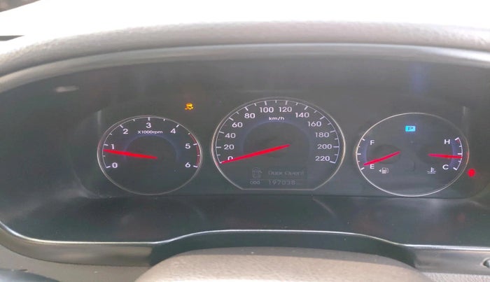 2012 Hyundai Santa Fe 4 WD, Diesel, Manual, 1,97,038 km, interior