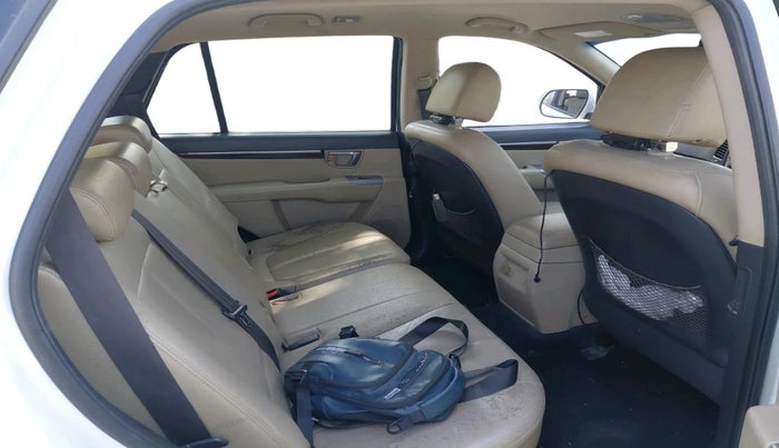 2012 Hyundai Santa Fe 4 WD, Diesel, Manual, 1,97,038 km, interior