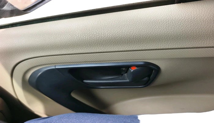 2022 Mahindra BOLERO NEO N 8, Diesel, Manual, 41,537 km, interior