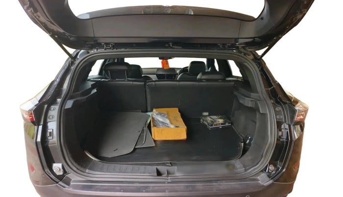 2023 Tata Harrier XZ PLUS 2.0L, Diesel, Manual, 99,621 km, exterior