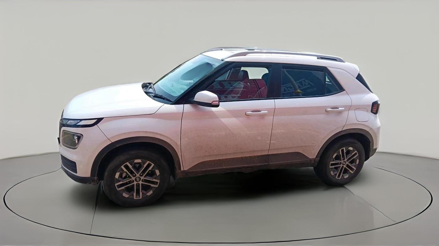 2025 Hyundai VENUE SX 1.5 CRDI, Diesel, Manual, 32,738 km, exterior