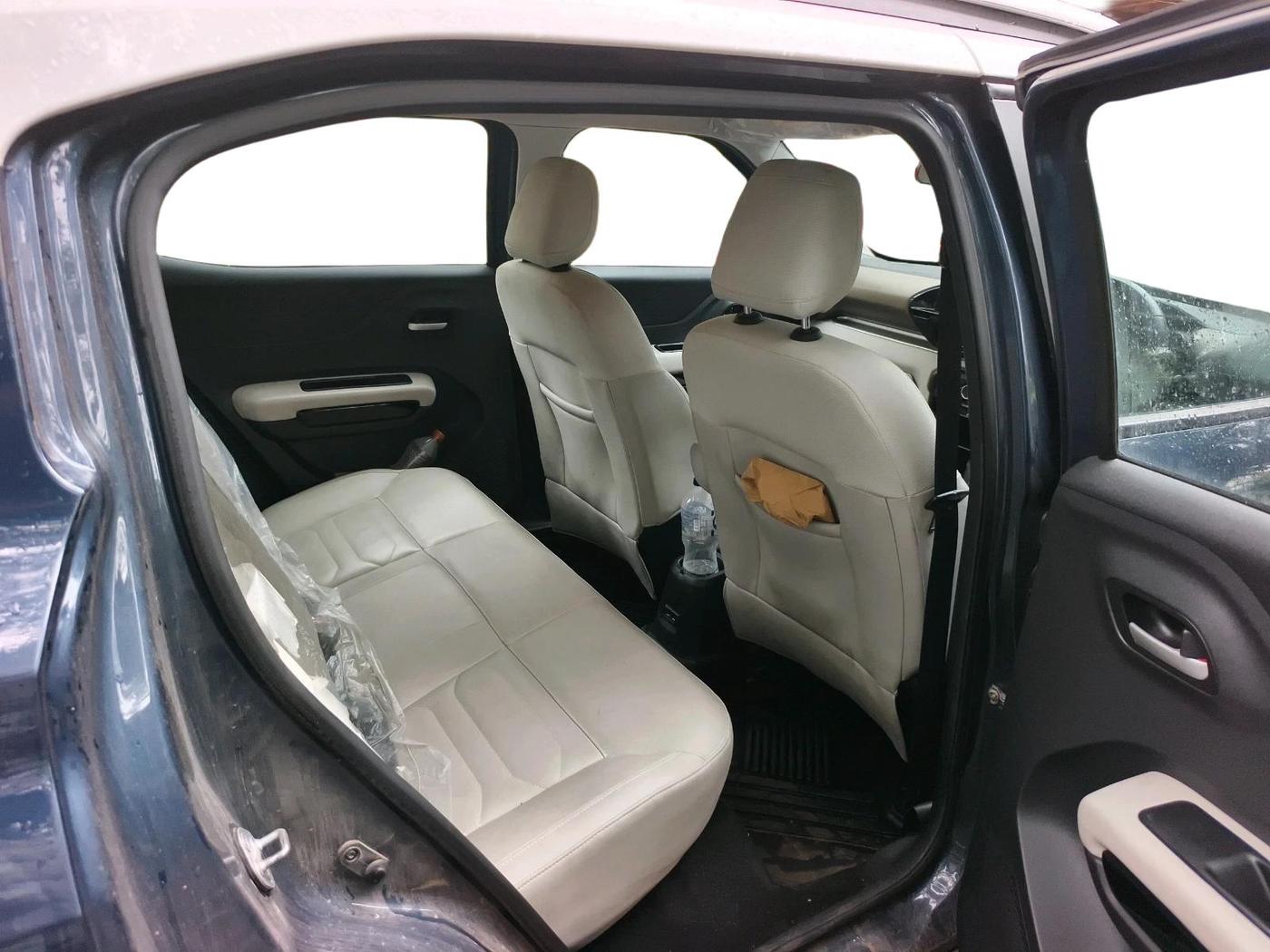 2023 CITROEN C3 AIRCROSS MAX 1.2 5 STR, Petrol, Manual, 24,607 km, interior