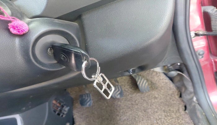 2018 Renault Kwid RXT 1.0, CNG, Manual, 1,62,406 km, interior