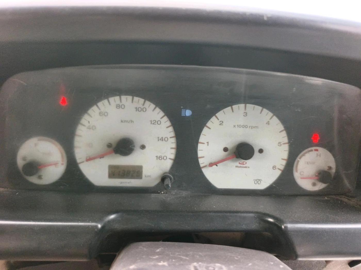 2010 Mahindra Bolero SLX BS-III, Diesel, Manual, 4,13,826 km, interior