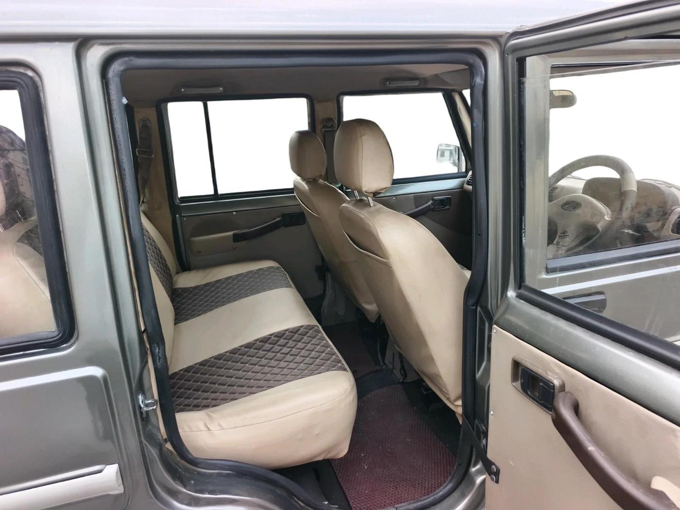 2010 Mahindra Bolero SLX BS-III, Diesel, Manual, 4,13,826 km, interior