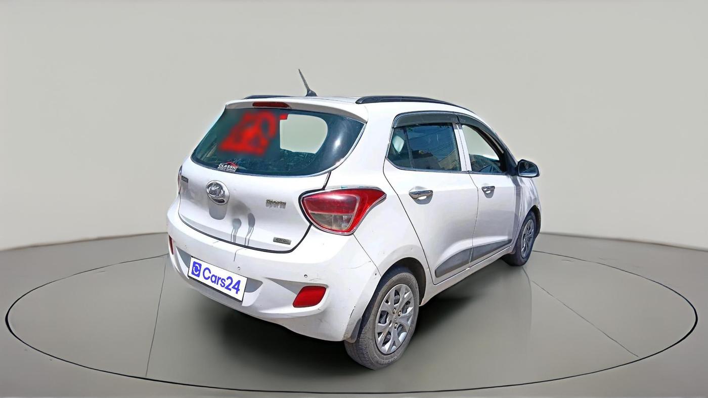 2013 Hyundai Grand i10 SPORTZ 1.1 CRDI, Diesel, Manual, 1,22,935 km, exterior
