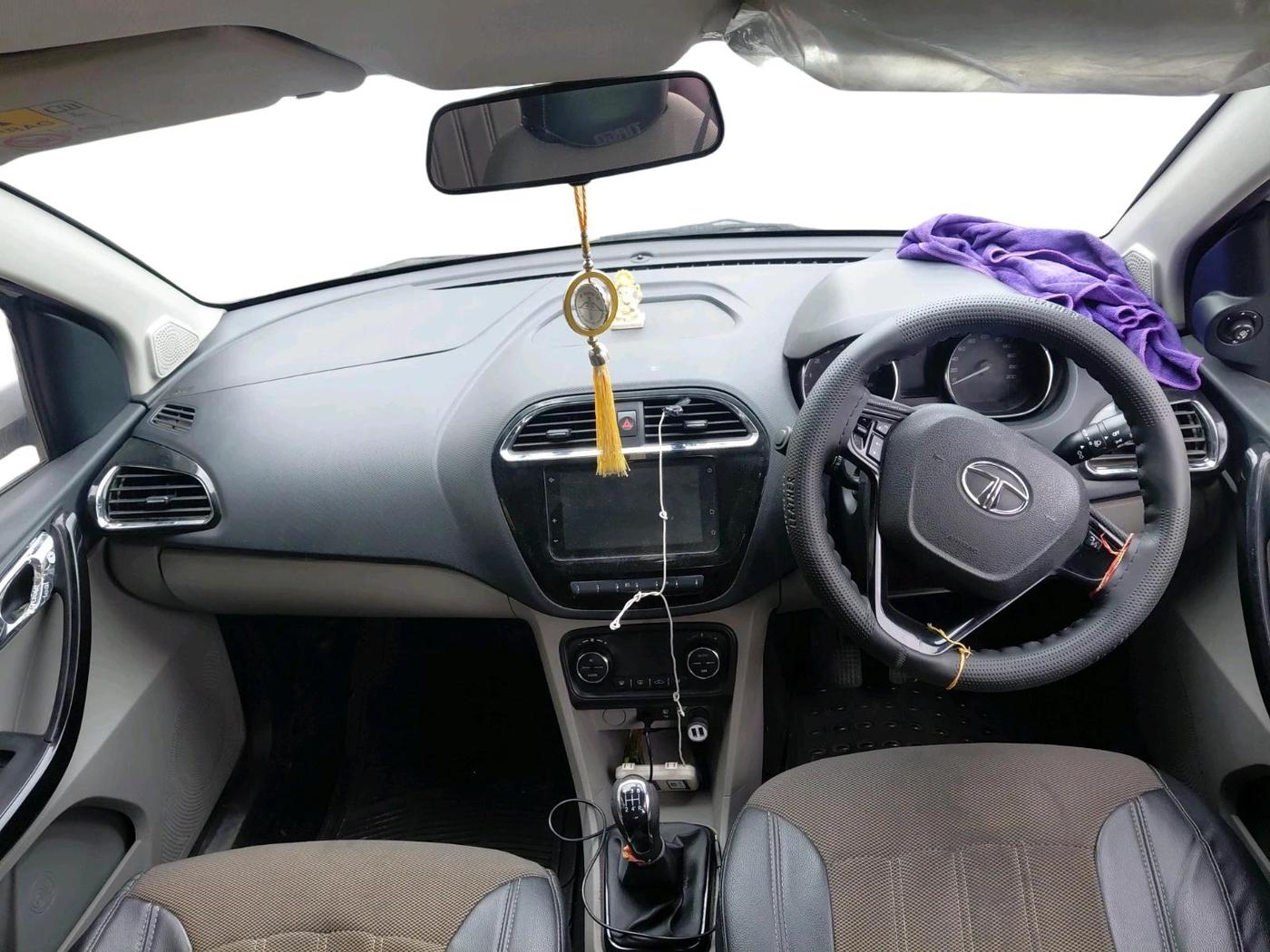 2019 Tata Tiago XZ PLUS PETROL, Petrol, Manual, 85,343 km, interior