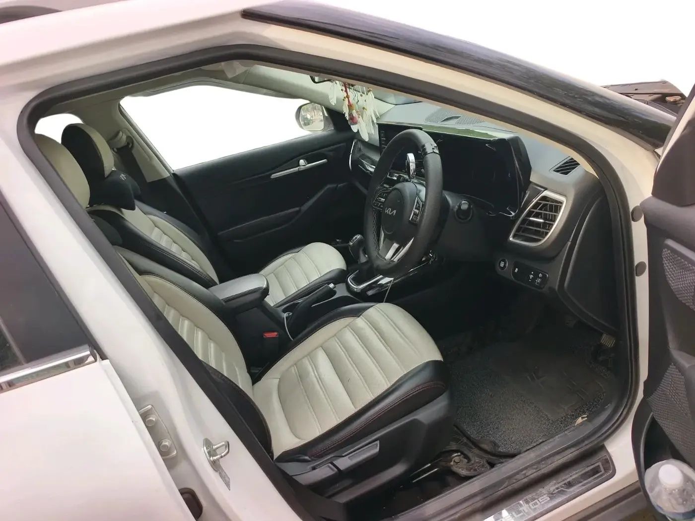 2023 KIA SELTOS HTK PLUS 1.5 IMT, Petrol, Manual, 41,594 km, interior