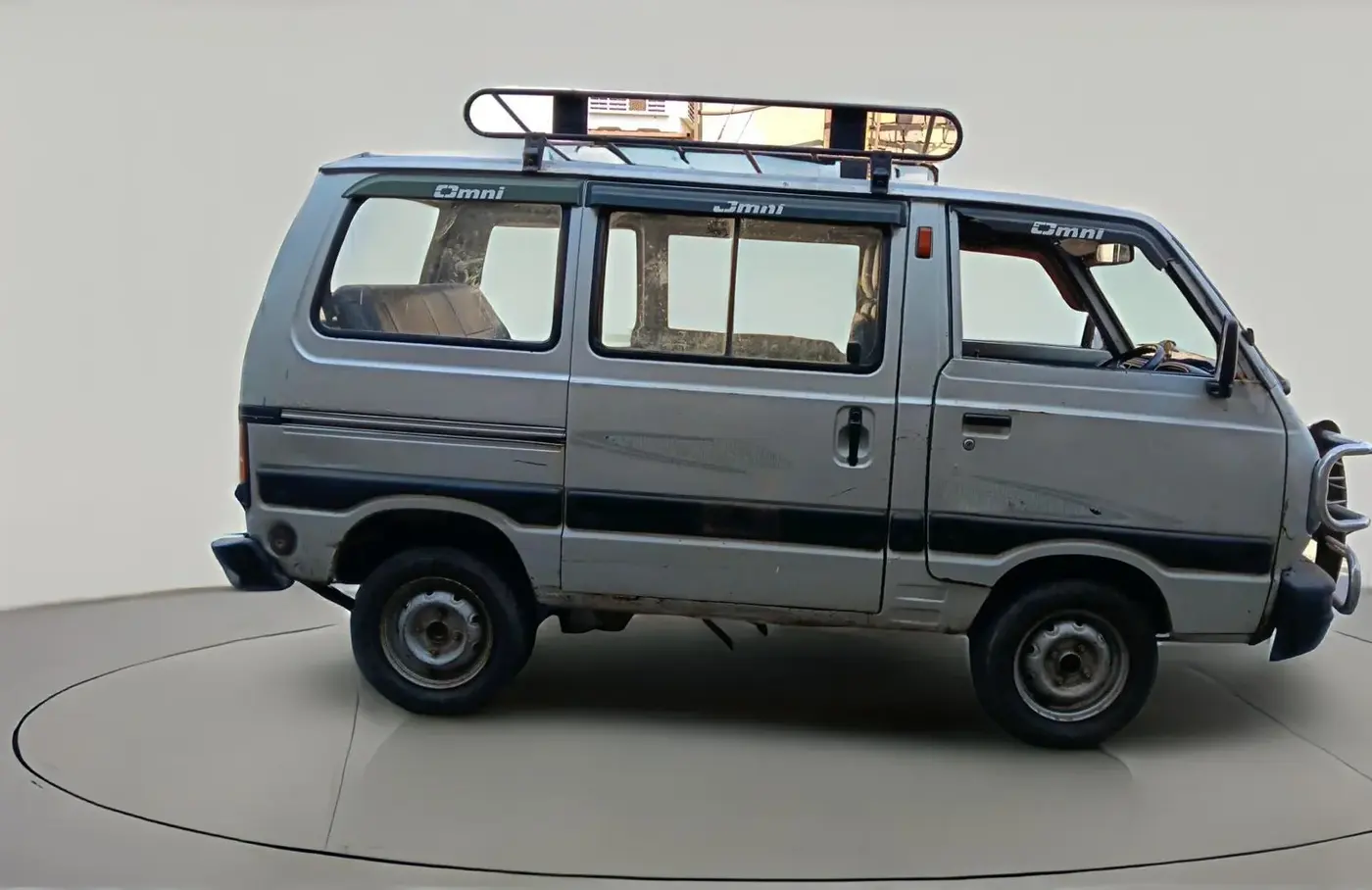 2011 Maruti Omni 5 STR, Petrol, Manual, 89,864 km, exterior