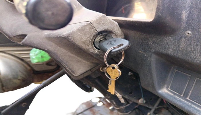 2011 Maruti Omni 5 STR, Petrol, Manual, 89,864 km, interior