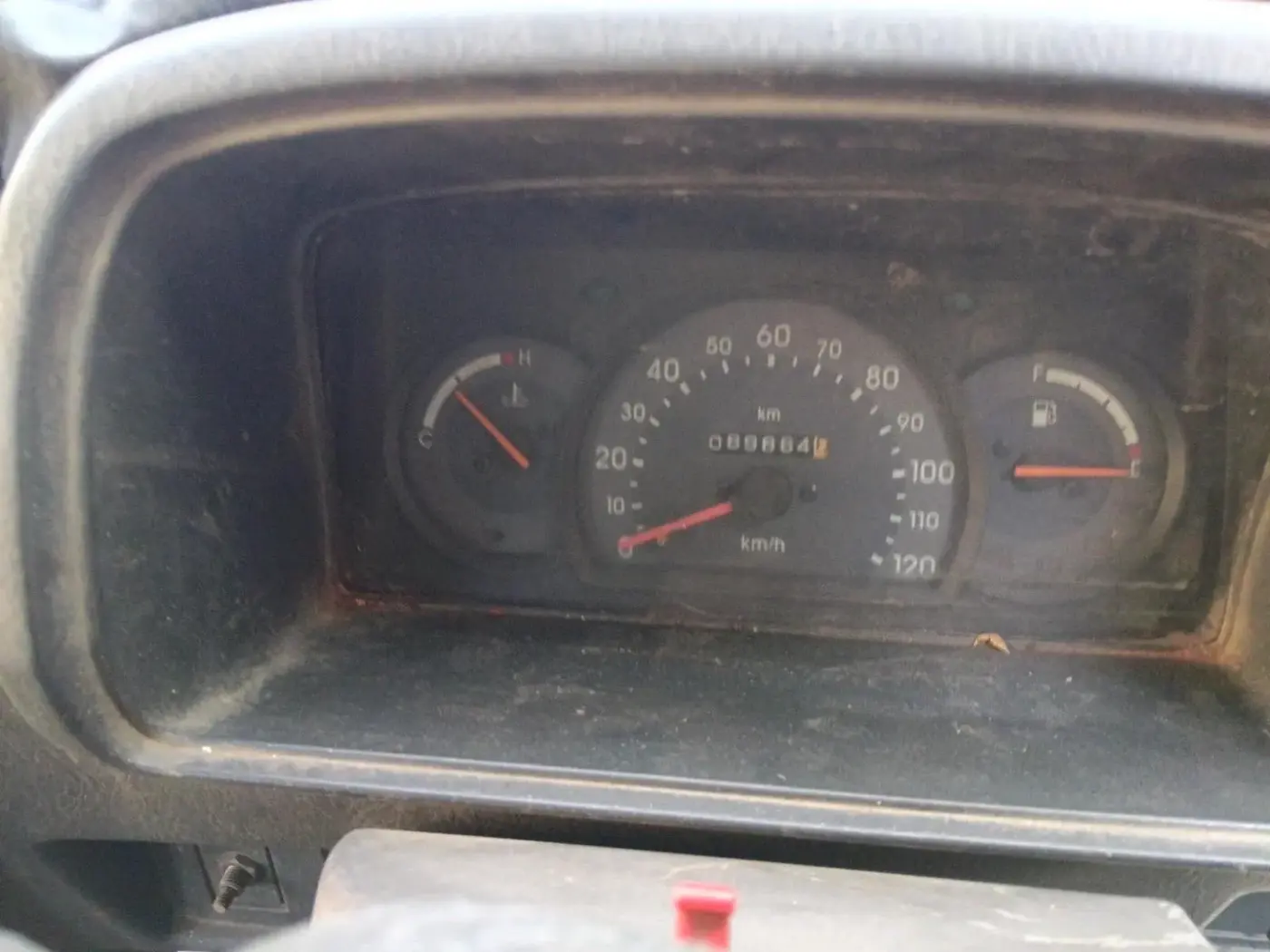 2011 Maruti Omni 5 STR, Petrol, Manual, 89,864 km, interior