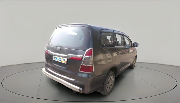 2015 Toyota Innova 2.5 G 8 STR, Diesel, Manual, 1,51,000 km, exterior