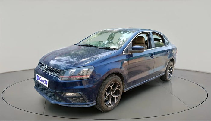 2012 Volkswagen Vento HIGHLINE DIESEL 1.6, Diesel, Manual, 1,72,406 km, exterior