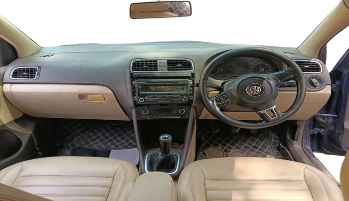 2012 Volkswagen Vento HIGHLINE DIESEL 1.6, Diesel, Manual, 1,72,406 km, interior