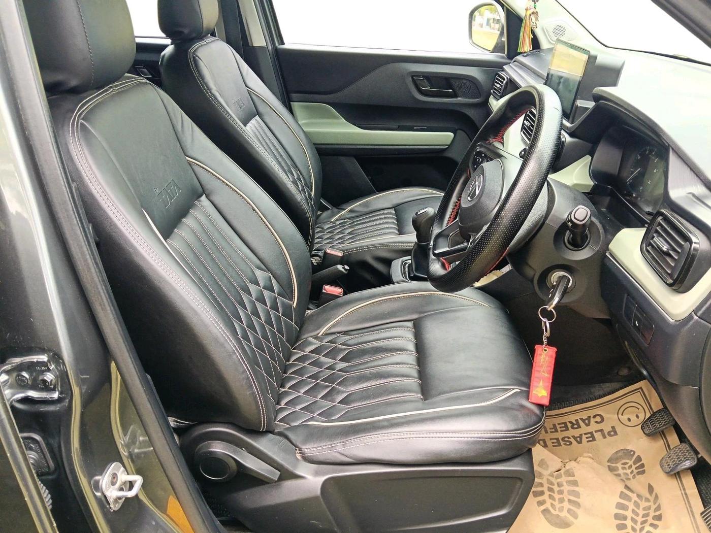 2022 Tata PUNCH ADVENTURE MT, Petrol, Manual, 36,164 km, interior