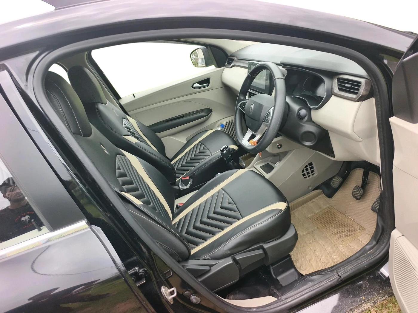 2025 Renault TRIBER Emotion, CNG, Manual, 5,096 km, interior