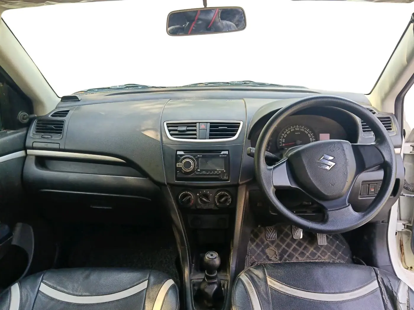 2015 Maruti Swift LDI, Diesel, Manual, 1,25,550 km, interior