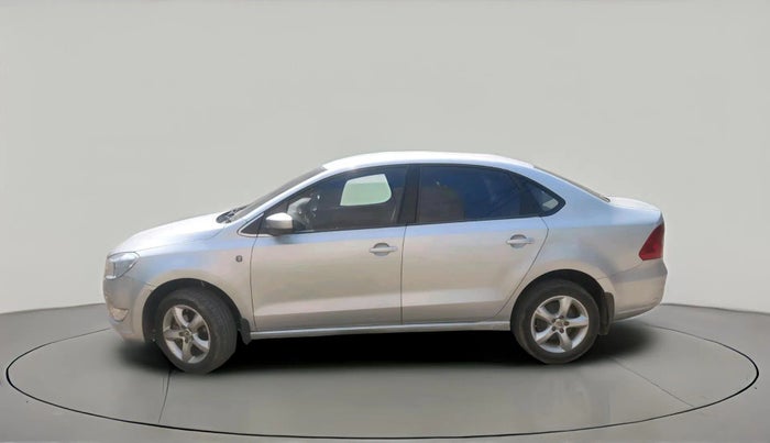 2013 Skoda Rapid ELEGANCE 1.6 TDI CR MT, Diesel, Manual, 97,470 km, exterior