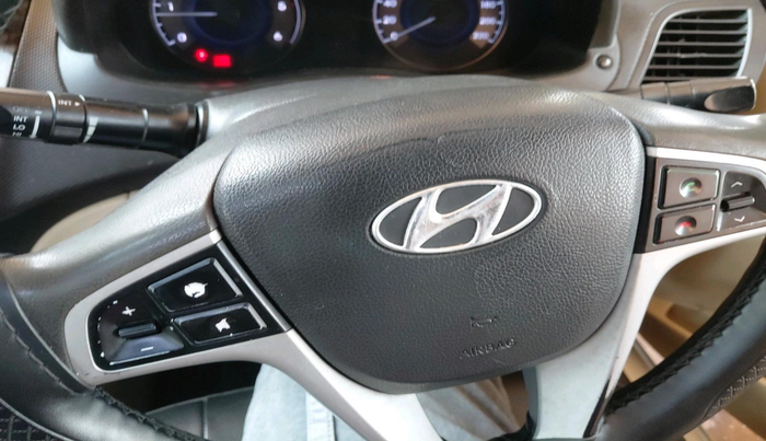 2012 Hyundai Verna FLUIDIC 1.6 CRDI SX, Diesel, Manual, 1,24,922 km, interior